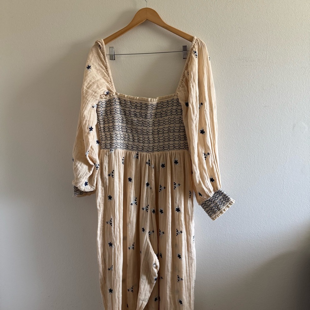 Free People Dahlia Cream Blue Smocked Embroidered Jumpsuit size XL - Picture 9 of 16